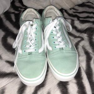 mint green vans!